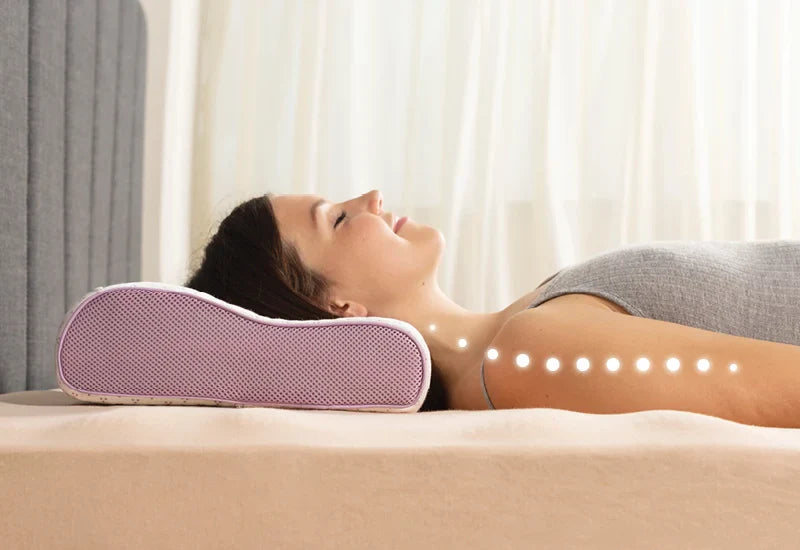Tas atslābina kaklu un nodrošina ergonomisku atbalstu.