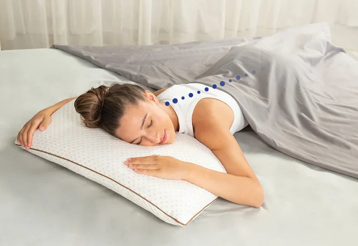 Ergonomisks atbalsts ar piramidālu struktūru jūsu saldajām naktīm.